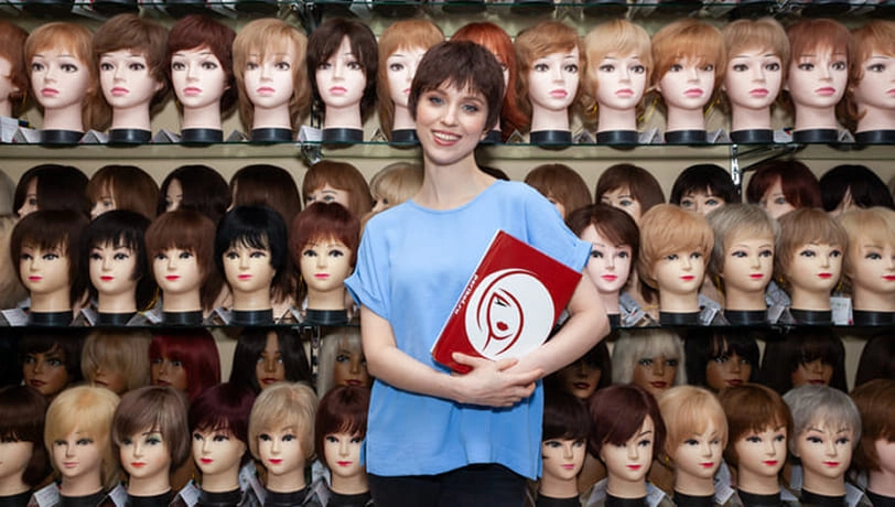Каталог насчитывает более 1000 моделей париков