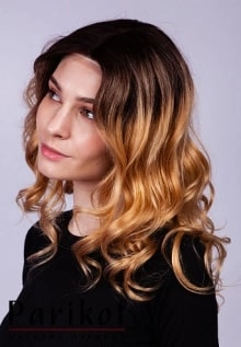 Купить натуральные парики блонд в Москве